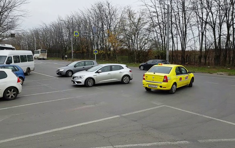 VIDEO | Un nou sens giratoriu în Bucureşti. Strada pe care Primăria Capitalei îl va construit este una dintre cele mai aglomerate