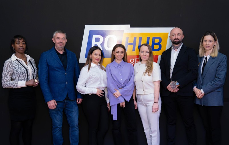John Smith înființează RO HUB – Cel mai mare centru din comunitatea românilor din UK