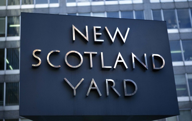 Două persoane au fost împușcate mortal în Londra. Suspectul este căutat de autorități