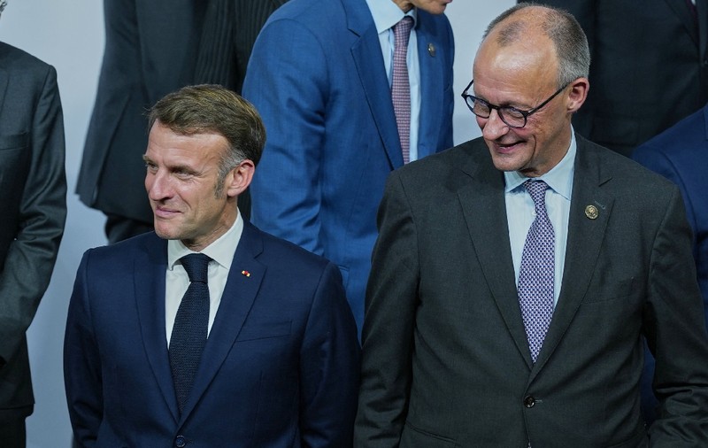 Trump poate să-l trădeze pe Zelenski și să-i ofere lui Putin teritorii din Ucraina, conversație secretă între Emmanuel Macron și Friedrich Merz: „Se joacă și cu tine, și cu noi”