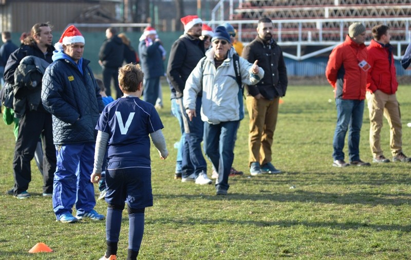 Andreea Esca şi-a dat băiatul la rugby pentru a respecta tradiţia familiei: «În sfârşit, tata e fericit!» 