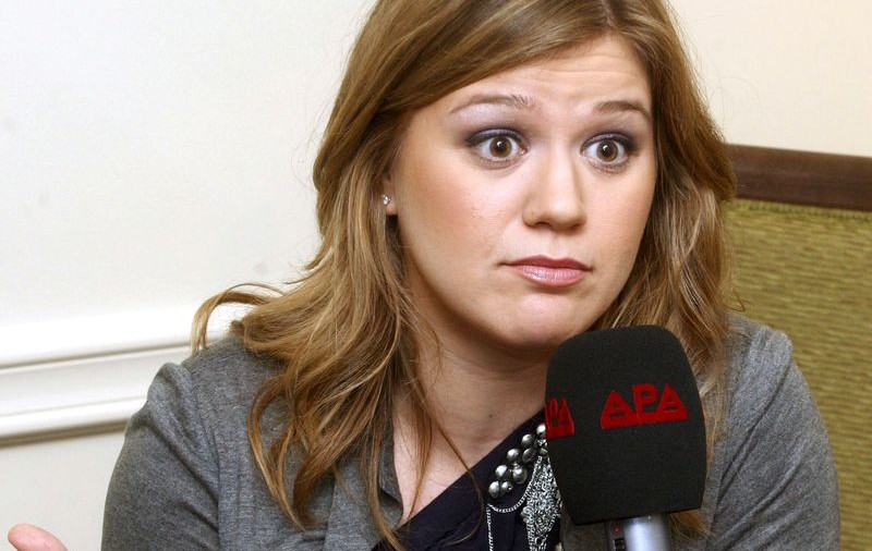 Kelly Clarkson pierde bătălia cu Beyonce