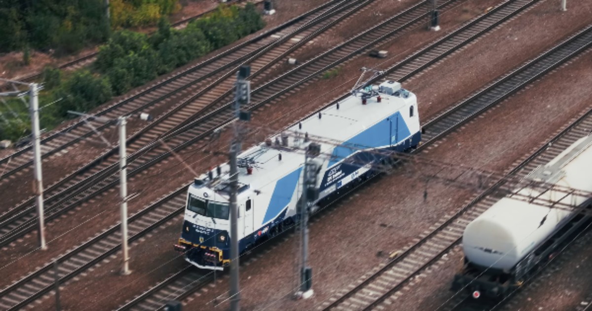 Locomotivă modernizată de Softronic.