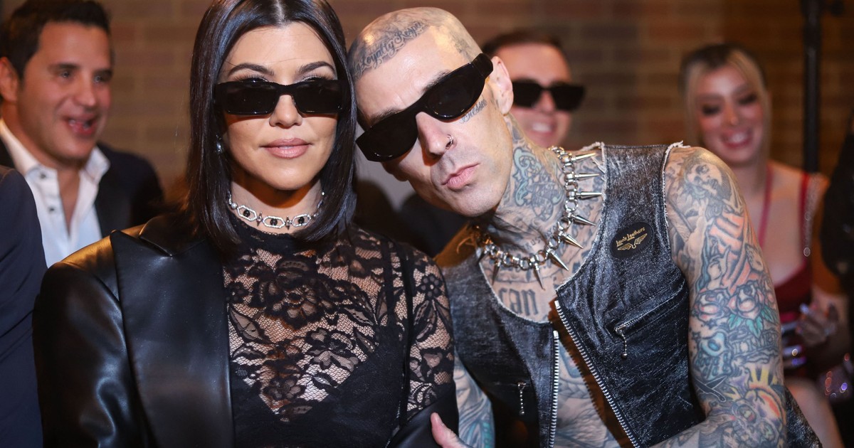 Kourtney Kardashian și Travis Barker au devenit părinți