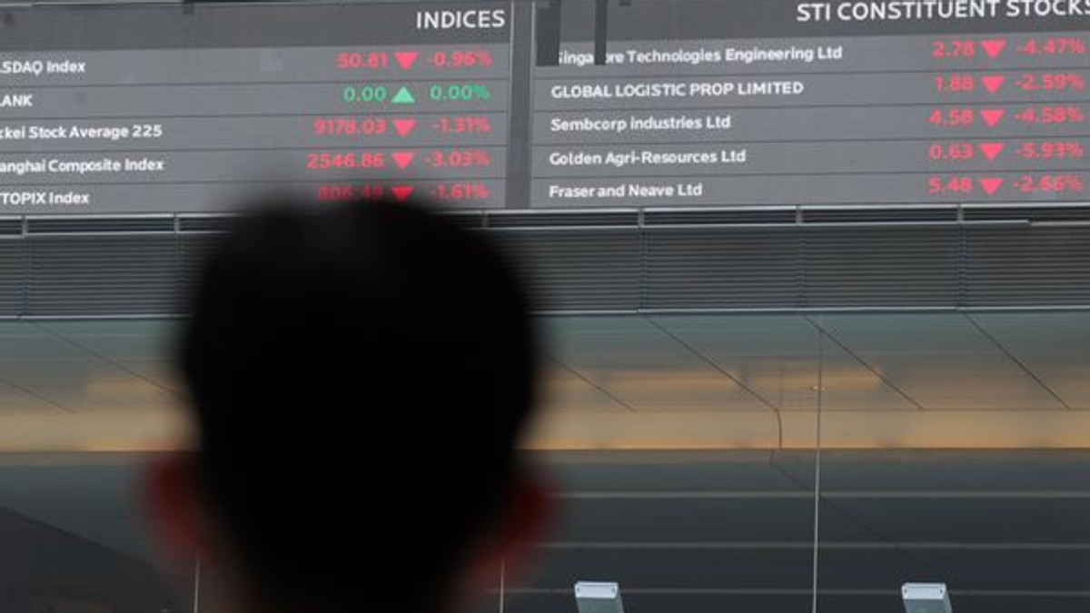 BREXIT | Curs valutar vineri - Bursa de la Londra în cădere cu 8% ...