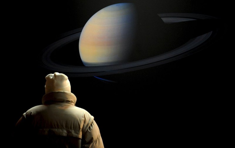 Au fost descoperite 20 de luni noi care gravitează în jurul planetei Saturn. Internauții sunt invitați să aleagă nume pentru corpurile cerești