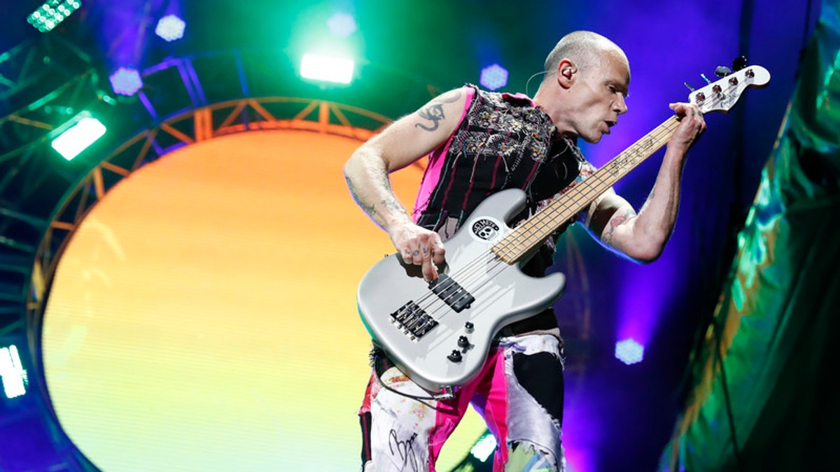 Basistul trupei Red Hot Chili Peppers s-a căsătorit (EPA)