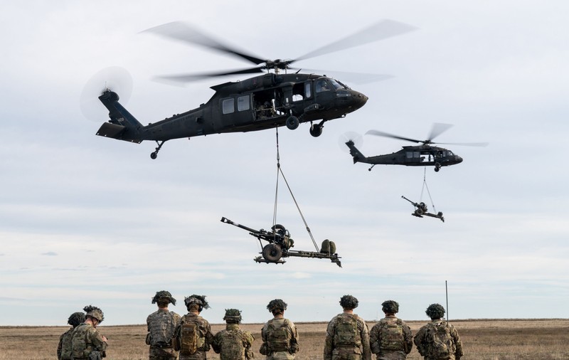Reportaj BBC la Mihail Kogălniceanu: o comună din România e pe cale să devină cea mai mare bază aeriană a NATO din Europa