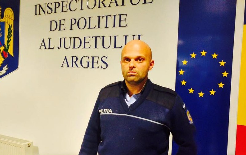 A făcut garou din curea și a salvat viața unui bărbat care se împușcase accidental. Este Polițiștul Zilei