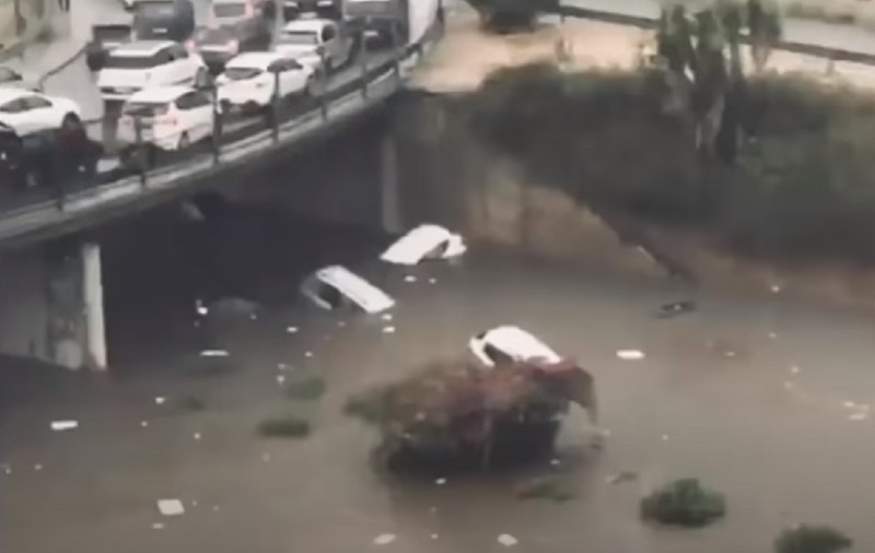VIDEO  |   Dezastru la Palermo, după cea mai puternică ploaie din istoria oraşului. Cel puțin doi oameni au murit