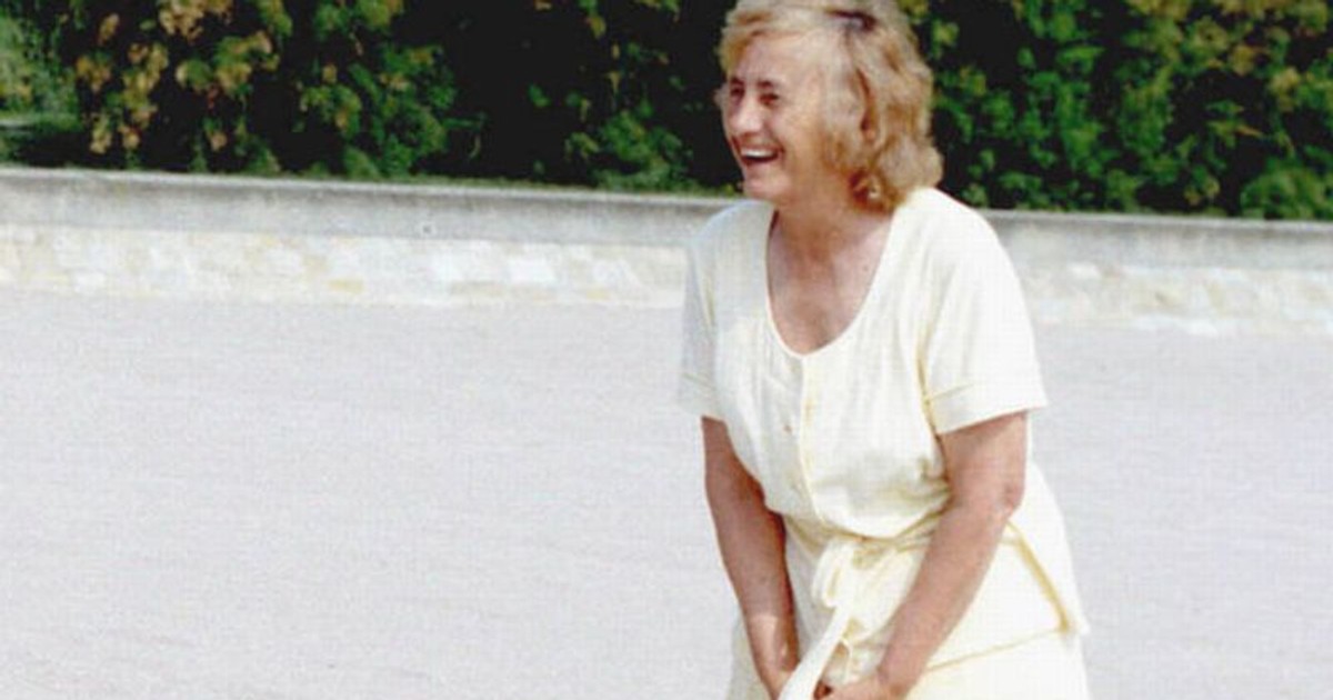 Câți bărbați i-au trecut prin pat Elenei Ceaușescu. S-a iubit cu medicul familiei și cu unchiul lui Ion Iliescu