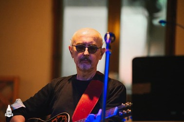Dan Teodorescu rămâne un adept al spațiilor mici când vine vorba de biserici | Foto: Facebook