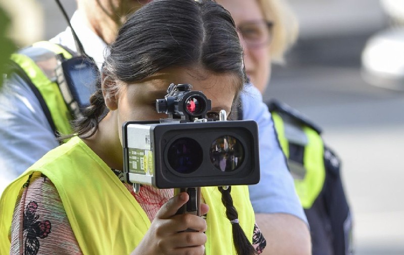 Încă un român s-a ales cu permisul suspendat și mașina confiscată după ce a fost prins de radar, în Austria. Cu ce viteză „zbura”