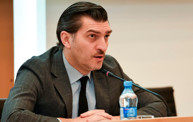 Un fost fotbalist la Manchester City, care se declară antioccidental și nu are studii superioare, urmează să devină preşedintele Georgiei