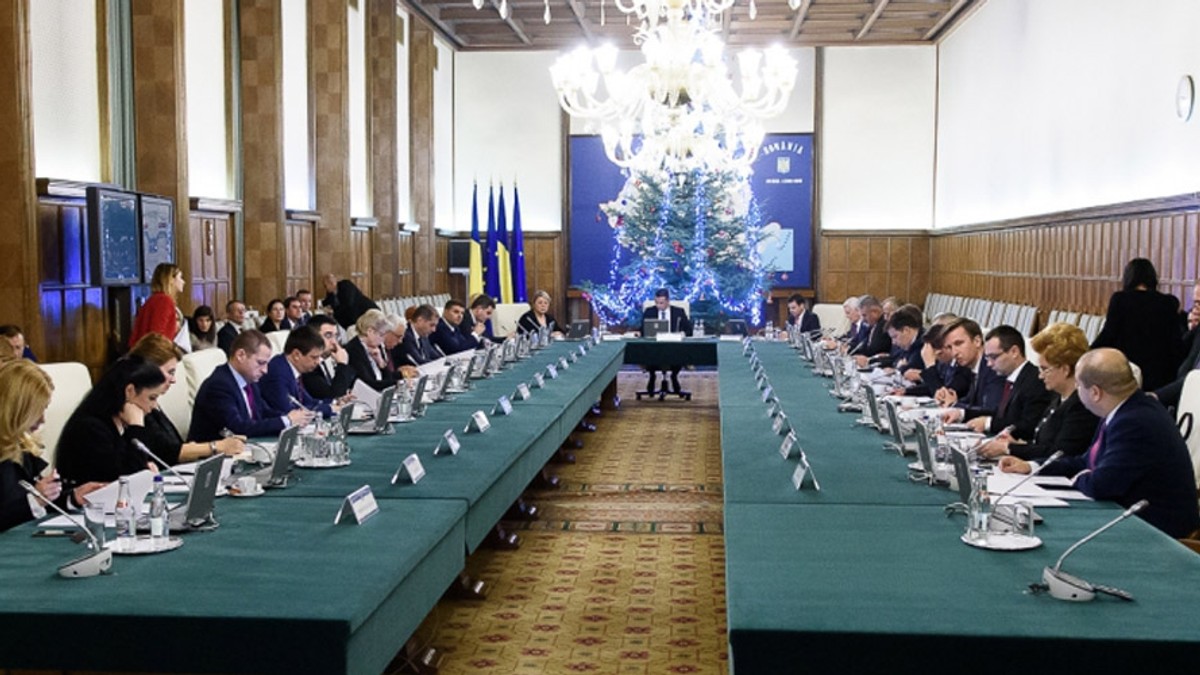 Discuții la Palatul Victoria despre salariile din învățământ