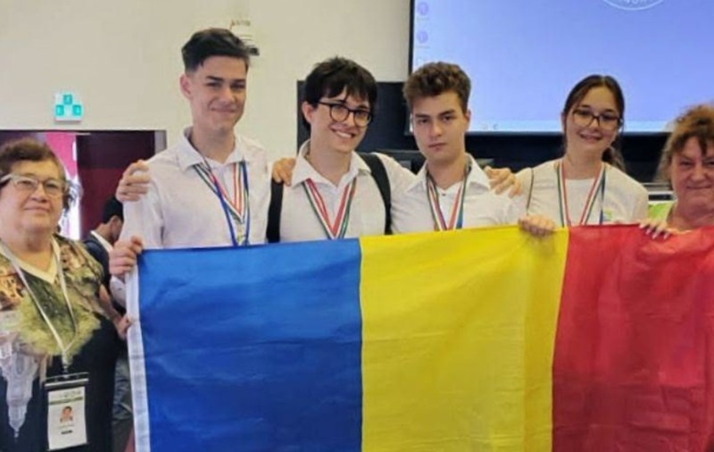 România a obținut 9 medalii la Olimpiada Internaţională „Ştiinţele Pământului” din Italia. Cine sunt elevii olimpici