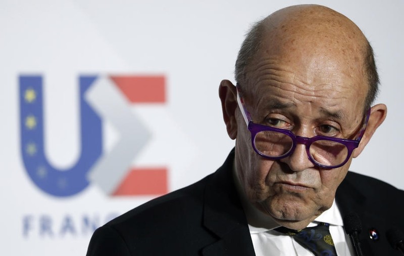 Ministrul francez de externe: „Nu poți să negociezi cu pistolul la tâmplă”