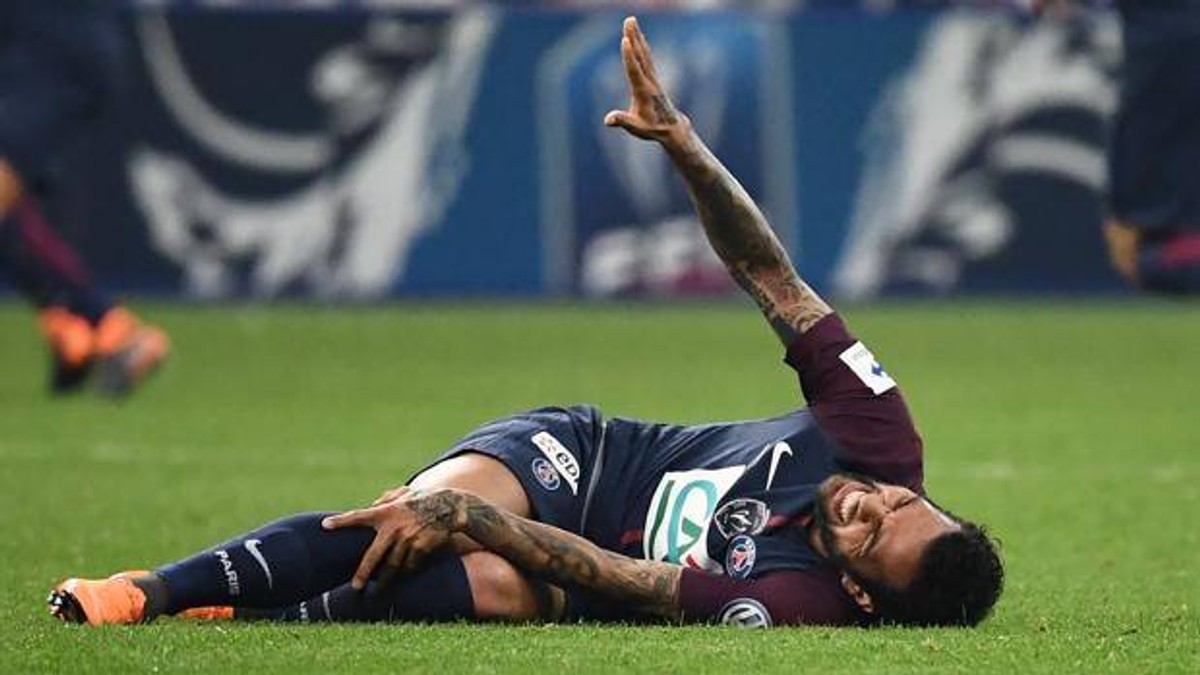 Dani Alves ratează Campionatul Mondial. Brazilia merge în Rusia fără căpitan