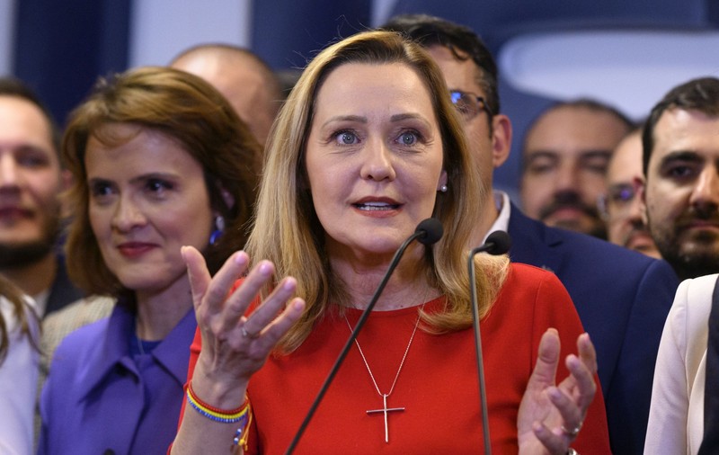Elena Lasconi spune că Marcel Ciolacu poate fi premier, dacă ea câștigă alegerile prezidențiale