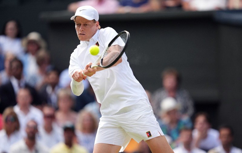 Sinner se răzbună pe Alcaraz și câștigă primul său titlu la Wimbledon