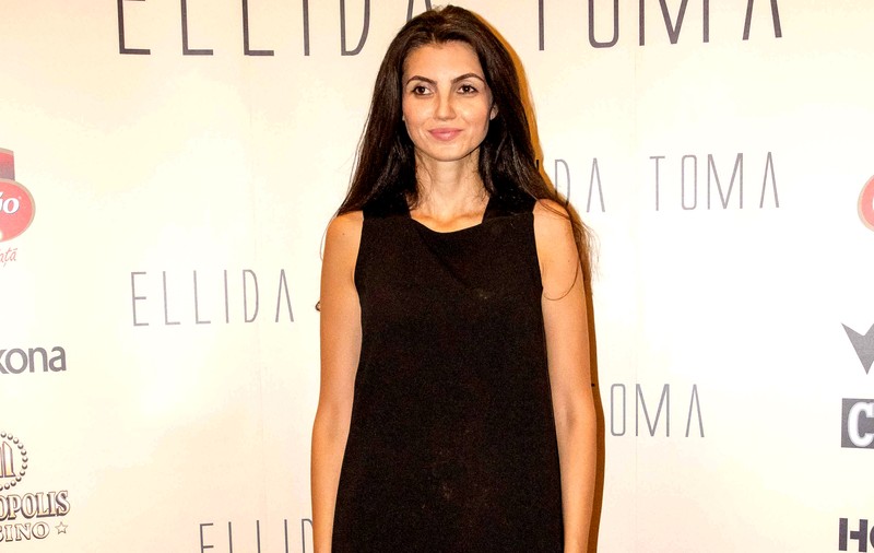Designerul român Ellida Toma  și-a lansat prima colecție. Cinema by Ellida Toma – un tribut adus feminității