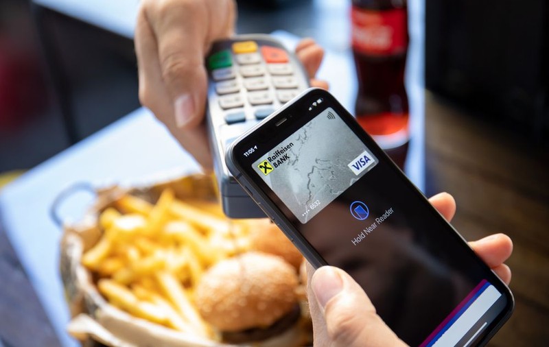 Ce este conexiunea NFC, la ce folosește și cum te ajută ca să plătești cu telefonul în magazin sau la restaurant