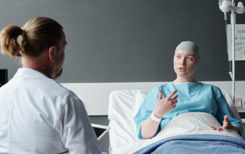 Cum ajung bolnavii de cancer din România să piardă lupta cu timpul? Cezar Irimia, FABC: „De 10 ani încoace, avem tratamentele întrerupte de două ori pe an”