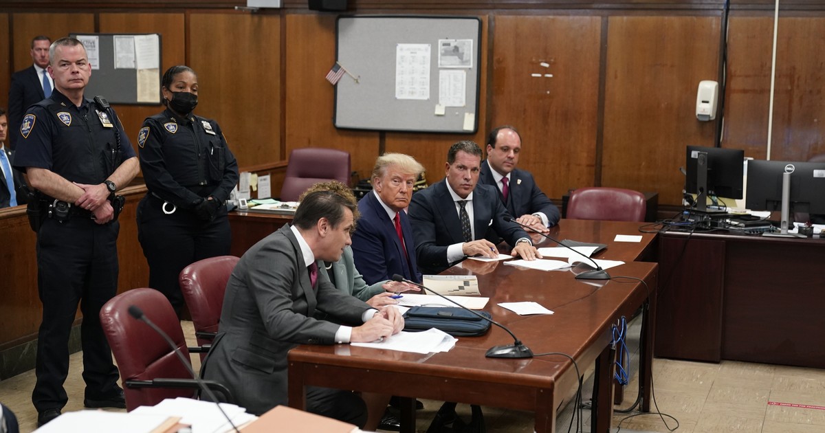 Donald Trump, în fața instanței din New York. Foto Hepta