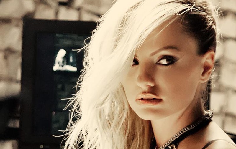 MOTIVUL INCREDIBIL pentru care Alexandra Stan a fost SNOPITĂ ÎN BĂTAIE