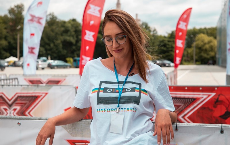 Actrița Ilona Brezoianu face parte din echipa X Factor, în noul sezon „Îmi doream să ajung în culisele unui show muzical”