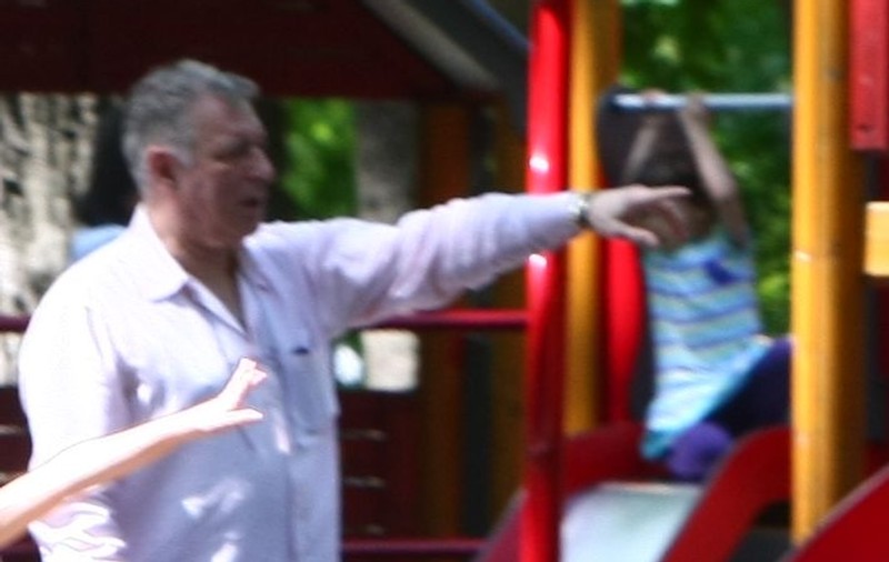 Mădălin Voicu profită din plin de primăvară! În parc cu cea mai de preţ comoară! | FOTO 