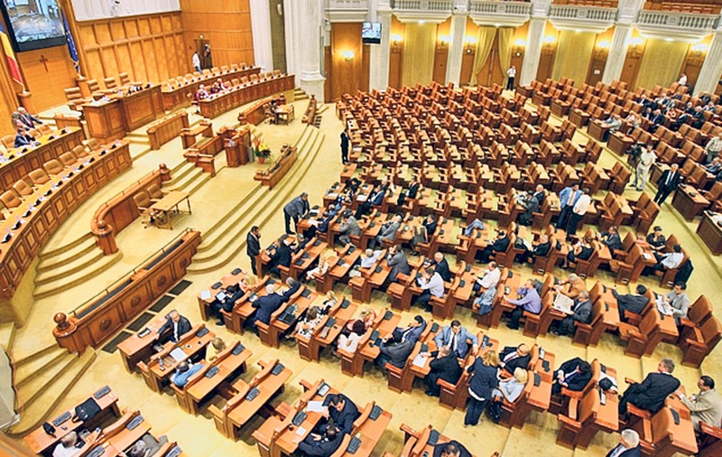 Parlamentul se adună pentru Legea CAS
