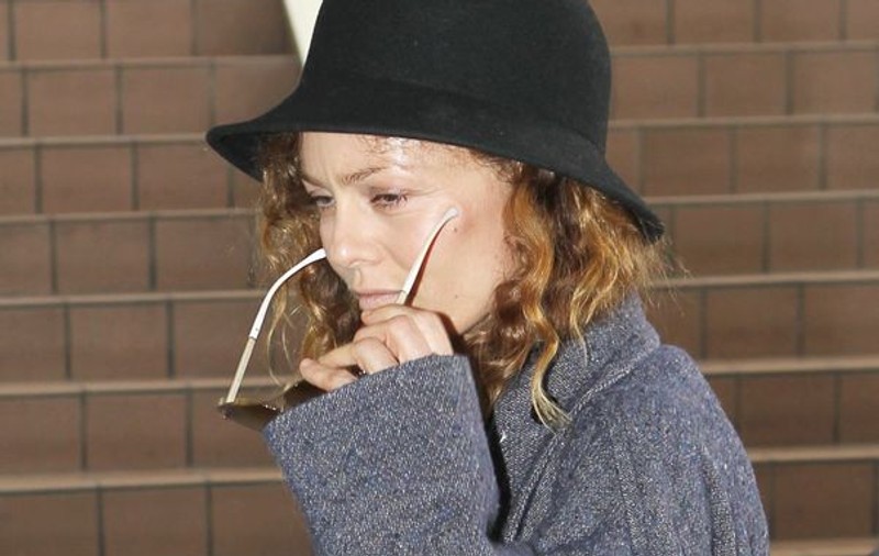 Vanessa Paradis, nemachiată și obosită. Așa merge să-și vadă iubitul secret? | FOTO