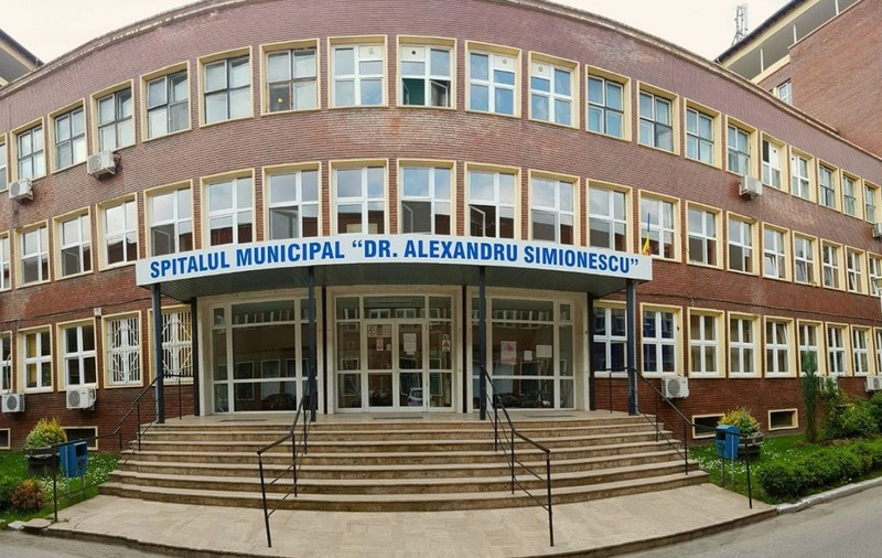O hunedoreancă a murit după ce s-a aruncat de la etajul al treilea al spitalului