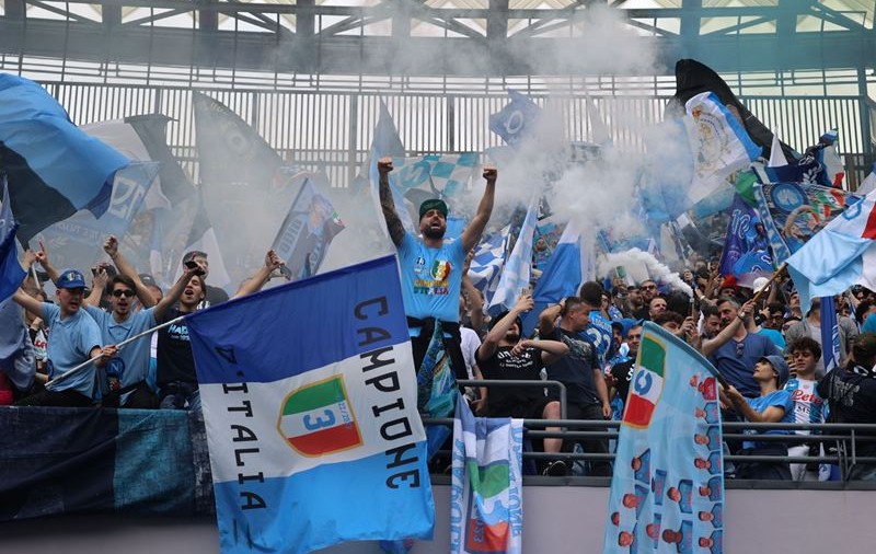 Un italian a fost găsit mort lângă stadionul Diego Armando Maradona, după ce a încercat să intre fără bilet la meciul Napoli – AC Milan