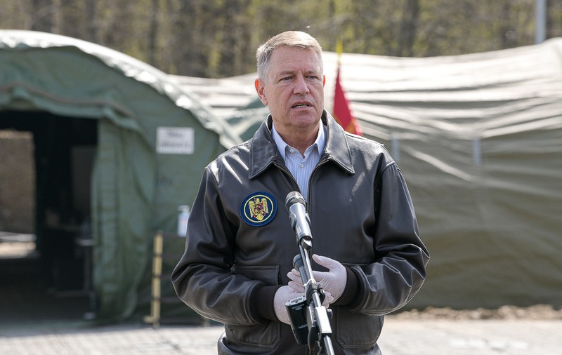 FOTO & VIDEO | Klaus Iohannis, la spitalul MApN: "După ce trece această criză, vom face o evaluare la sânge a sistemului spitalicesc din România"