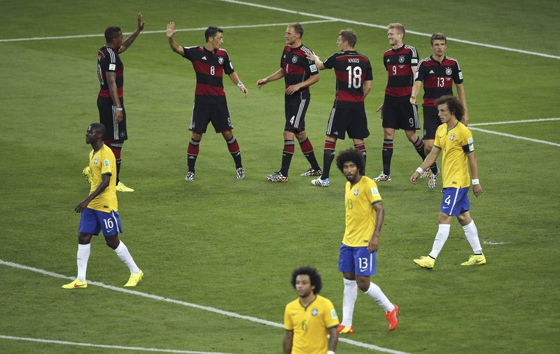 Aroganțe între germani și brazilieni la început de an. Ronaldo i-a răspuns cu aceeași monedă lui Toni Kroos