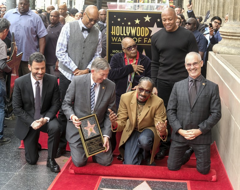 Snoop Dogg a primit o stea pe Aleea Celebrităților de la Hollywood. Cui i-a mulțumit celebrul rapper / FOTO&VIDEO