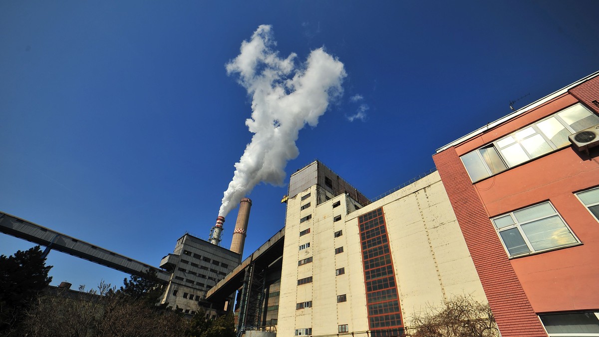 Guvernul vrea să acorde subvenții de 10 miliarde de lei pentru Complexul Energetic Oltenia. Termocentrală din cadrul CE Oltenia
