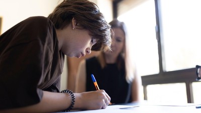 elev-examen-profesor