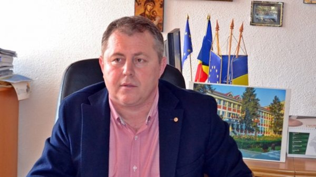 VIDEO | Primarul din Balș, acuzat că a lovit și înjurat un tânăr. Edilul Mădălin Teodorescu: „Hai, marș!”