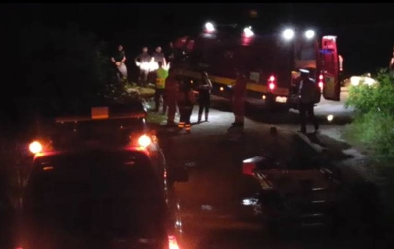 Pescar mort după ce a căzut cu mașina în râul Olt. Imagini terifiante în apropiere de Slatina
