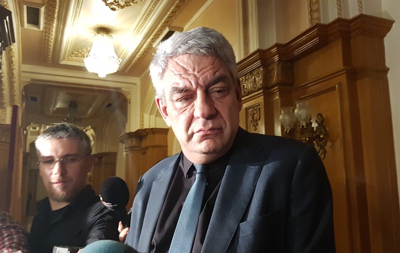 UPDATE. Mihai Tudose, audiat la CNCD, pentru afirmația că ”toți vor flutura lângă steag”, în cazul autonomiei teritoriale; Reacția UDMR