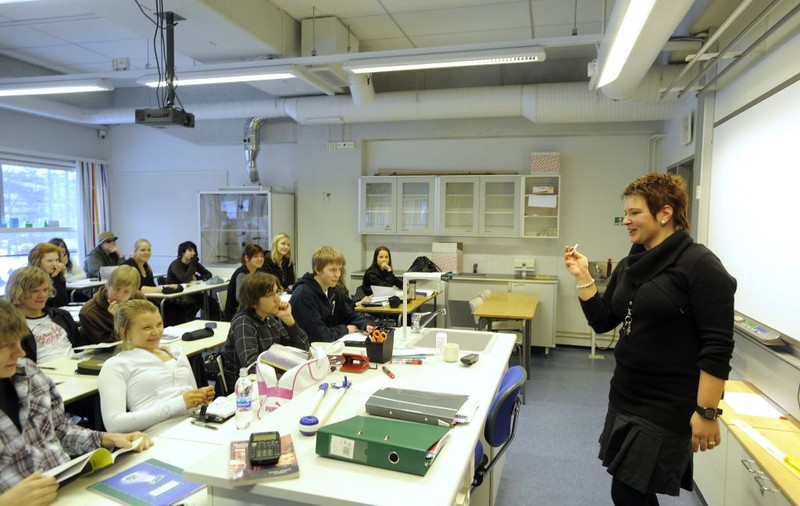 Prima ţară din Europa care renunţă la studierea materiilor clasice precum matematica sau istoria