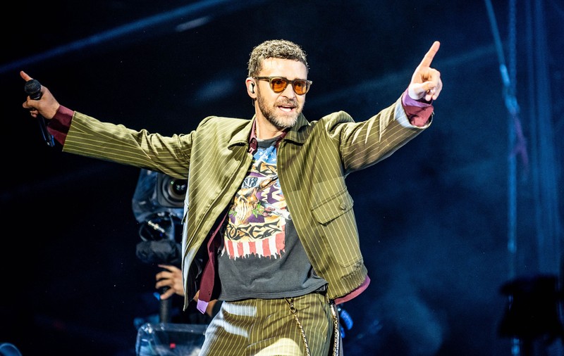 Justin Timberlake la Electric Castle 2025. Artistul a făcut show în ploaie și a adresat o întrebare românilor