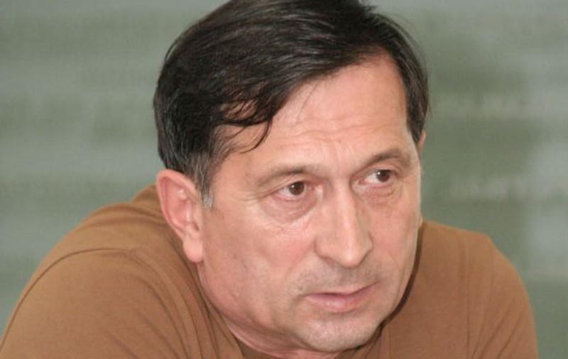 Ion Crăciunescu se bate la table cu un campion european