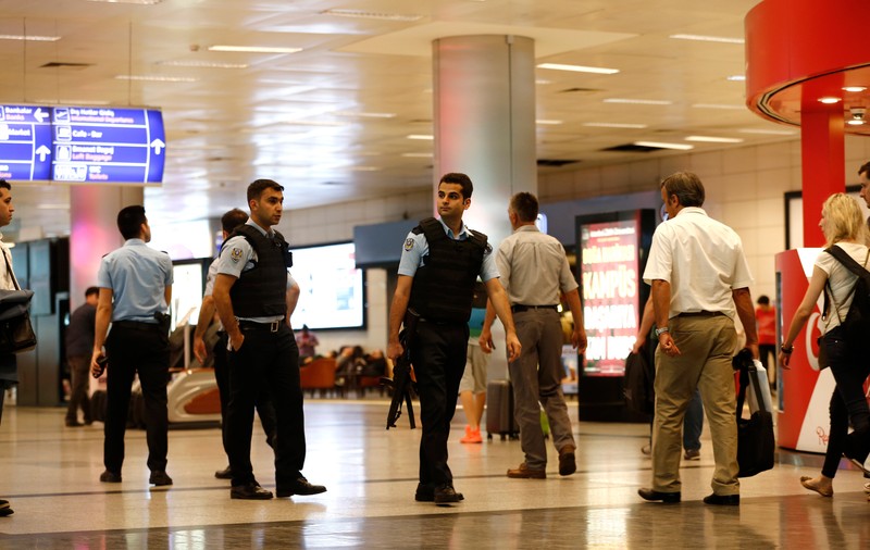 Atentate Istanbul | Un fost deținut rus de la Guantanamo a fost arestat în ancheta privind atacul de la aeroportul Ataturk