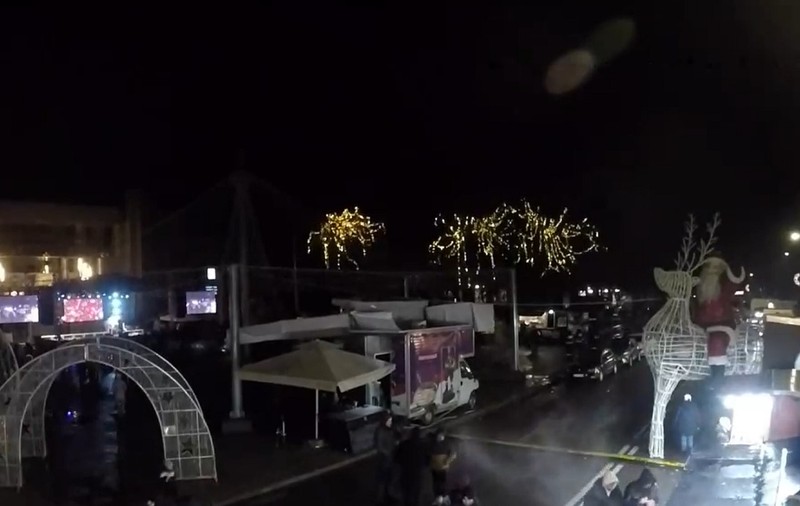 Un bărbat din Călărași a sunat la 112 și a anunțat că e o bombă la Târgul de Crăciun. Apoi a sunat iar și a spus că e o glumă