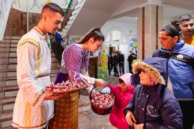 Toată comunitatea din Nucet Dâmbovița a pus umărul la târgul de Crăciun