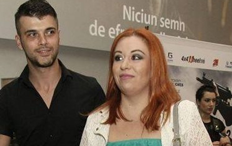 VIDEO EXCLUSIV. Oana Roman se laudă că soțul ei a renunțat la o supercarieră pentru ea, dar... Făcea cafele la un cabinet de avocatură